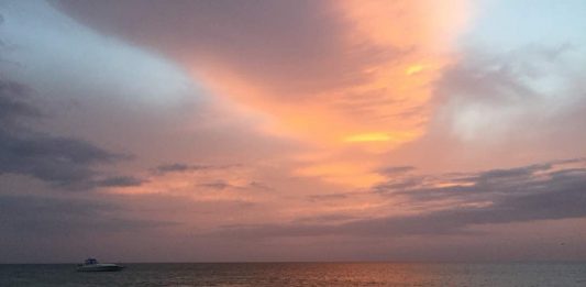 🏖️ Araya no tiene la culpa Atardecer en Araya